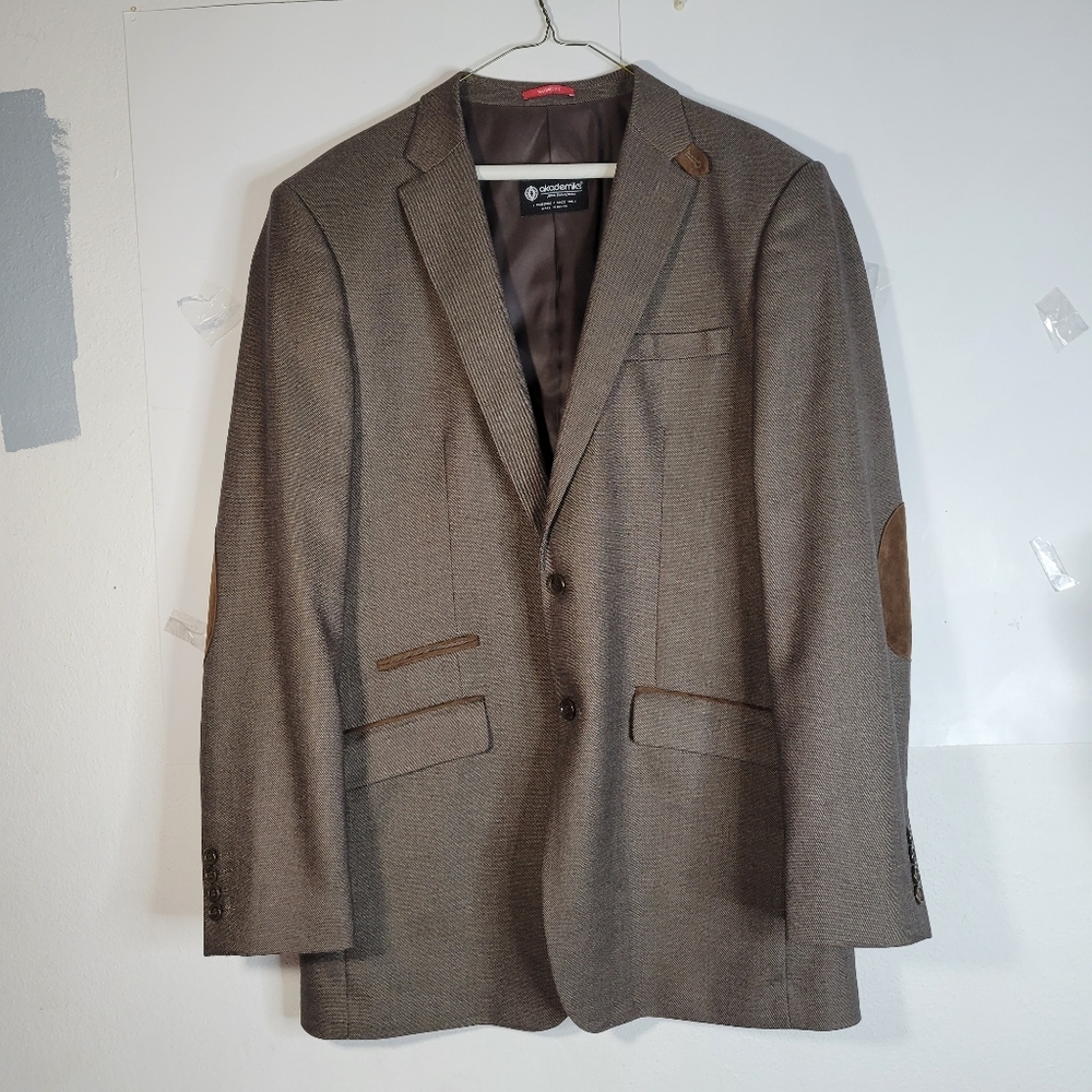 Akademiks Mens Sports Coat with faux leather elbows/accents brown 42L